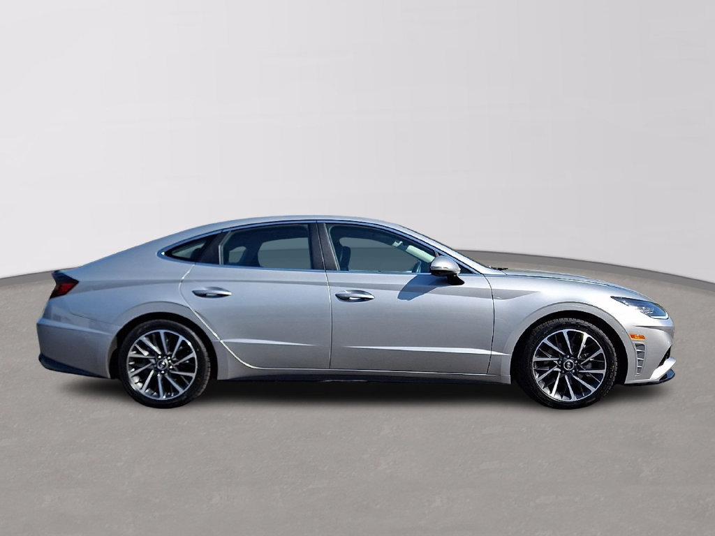Used 2023 Hyundai Sonata Limited w/ Preferred Accessory Package FWD image 7