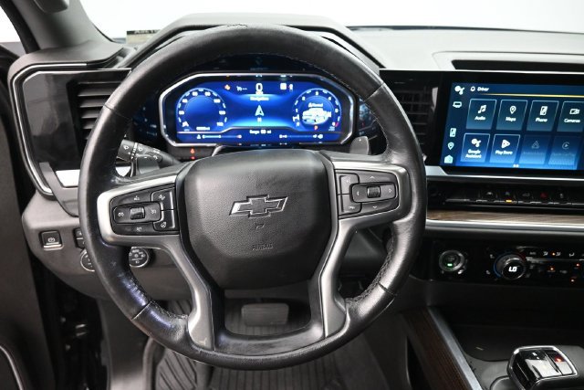 Used 2023 Chevrolet Silverado 1500 RST AWD/4WD image 16