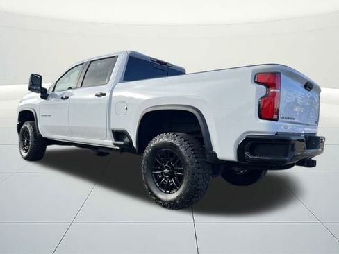 Certified 2024 Chevrolet Silverado 2500 ZR2 image 3