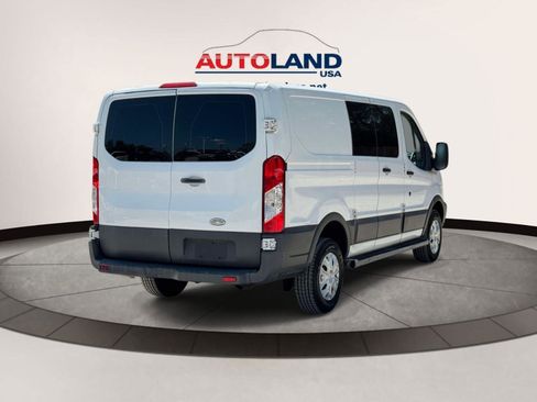 Used 2015 Ford Transit 250 130 Low Roof w/ Exterior Upgrade Package RWD image 5