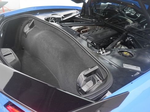 Used 2024 Chevrolet Corvette Stingray Coupe w/ 1LT image 13