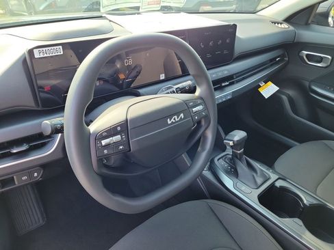 New 2026 Kia K4 FWD image 21