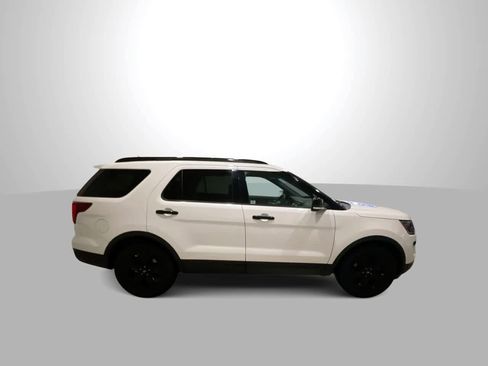 Used 2019 Ford Explorer Sport w/ Equipment Group 401A image 9