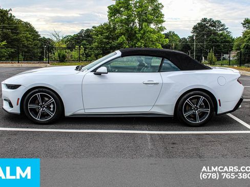 Used 2025 Ford Mustang Premium RWD image 7