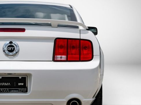 Used 2007 Ford Mustang GT Premium RWD image 35