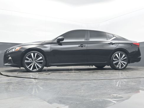 Used 2021 Nissan Altima 2.5 SR image 27