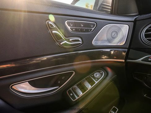 Used 2020 Mercedes-Benz S 560 Sedan image 43