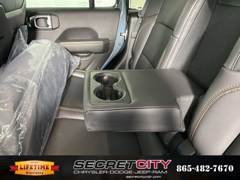 New 2026 Jeep Gladiator Sport image 32