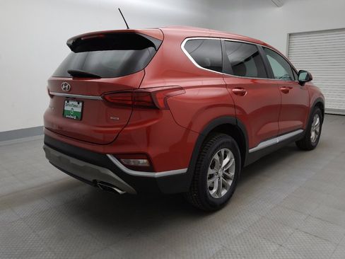 Used 2019 Hyundai Santa Fe SE image 9