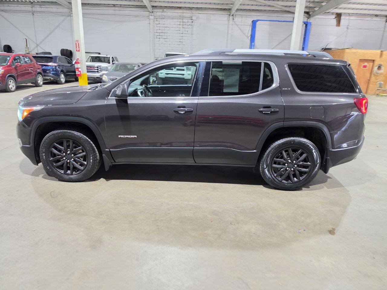 Used 2019 GMC Acadia SLT AWD/4WD image 5