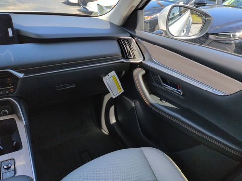 New 2026 MAZDA CX-90 Plug-In Hybrid w/ Preferred image 16