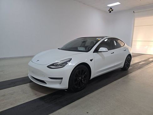 Used 2019 Tesla Model 3 Standard Range RWD image 8