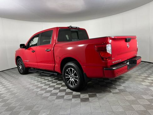 Used 2024 Nissan Titan SV w/ SV Convenience Package RWD image 11