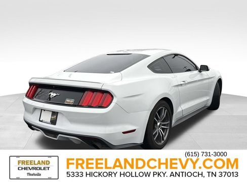 Used 2016 Ford Mustang Premium image 3