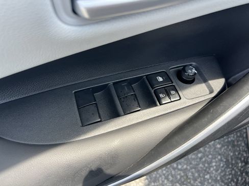 Used 2024 Toyota Corolla SE FWD image 15