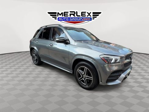 Used 2020 Mercedes-Benz GLE 350 w/ AMG Line Exterior image 2