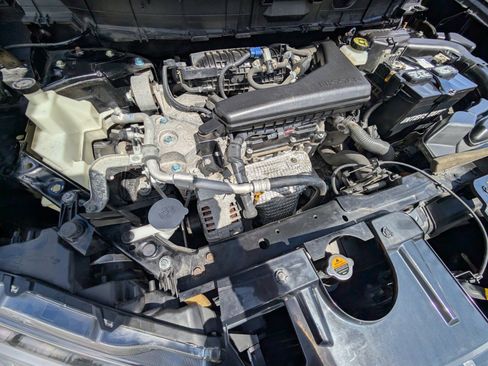 Used 2020 Nissan Rogue SV image 22