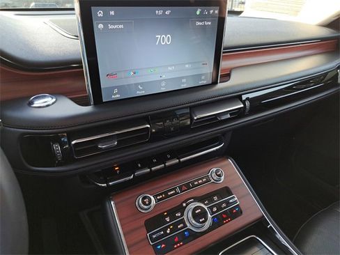 Used 2023 Lincoln Aviator Reserve w/ Equipment Group 201A image 13