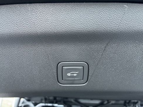 New 2026 Chevrolet Tahoe High Country image 35