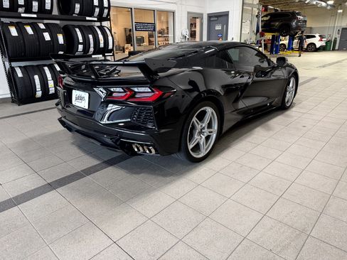 Used 2023 Chevrolet Corvette Stingray Coupe w/ 1LT RWD image 12