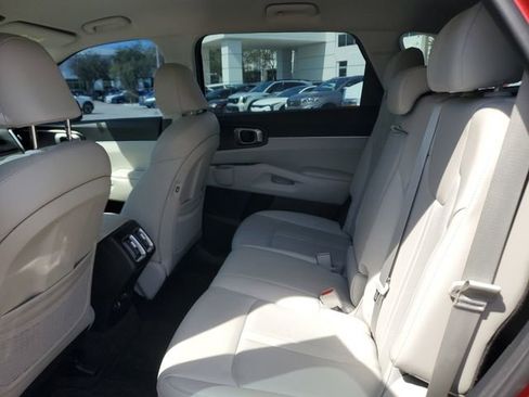 Certified 2023 Kia Sorento S image 7