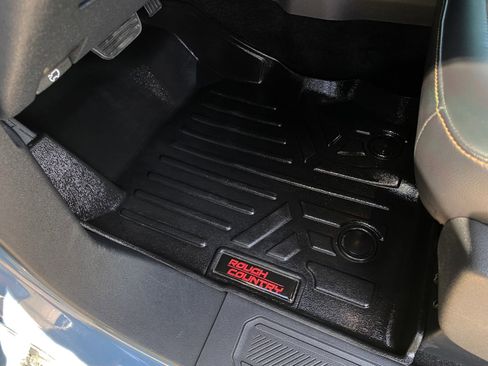 Used 2025 Ford Bronco Badlands AWD/4WD image 15