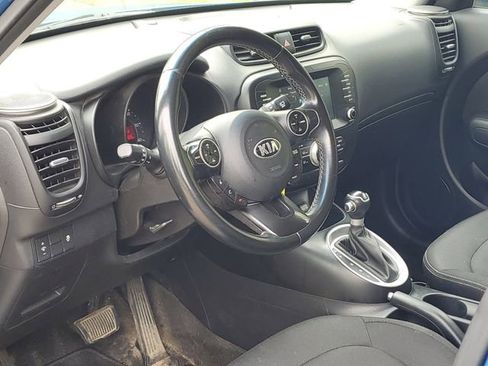 Used 2018 Kia Soul + FWD image 6