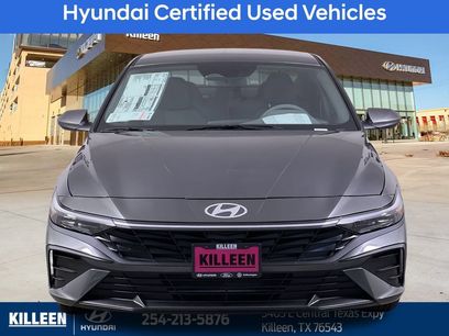 Used 2025 Hyundai Elantra SE
