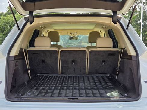 Used 2019 Audi Q7 2.0T Premium Plus w/ Premium Plus Package AWD/4WD image 24