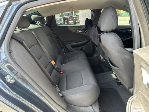 Used 2019 Chevrolet Malibu LS image 9