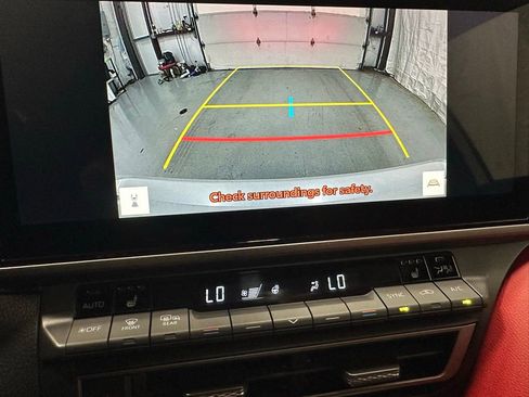 Used 2025 Toyota Camry XSE image 39