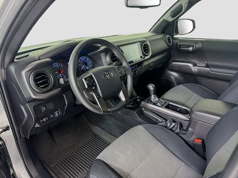 Used 2023 Toyota Tacoma TRD Off-Road AWD/4WD image 10