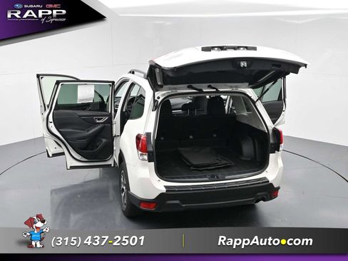 Used 2023 Subaru Forester Premium AWD/4WD image 34