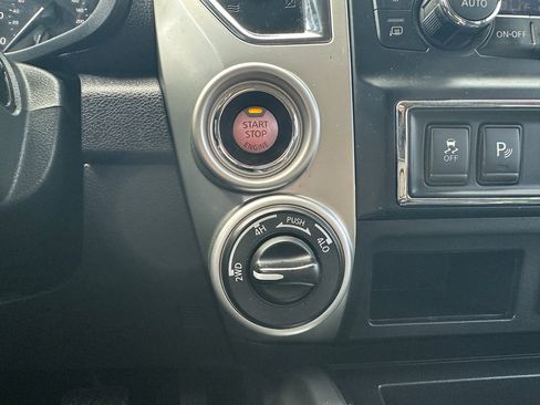 Used 2017 Nissan Titan PRO-4X image 21