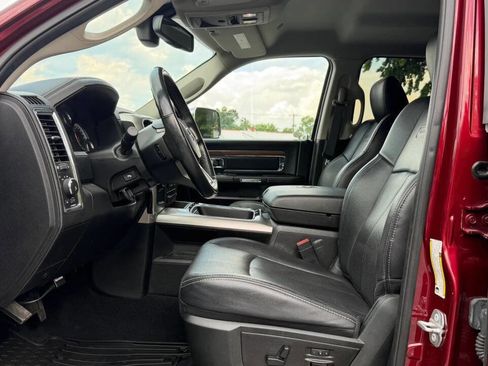 Used 2018 RAM 2500 Laramie AWD/4WD image 16