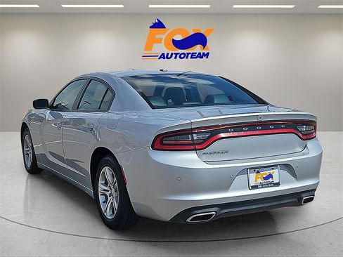 Used 2022 Dodge Charger SXT w/ Leather Interior Group image 3