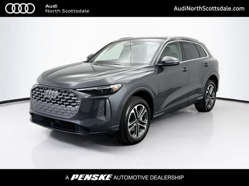 Used 2025 Audi Q5 Premium Plus w/ Premium Plus AWD/4WD image 1
