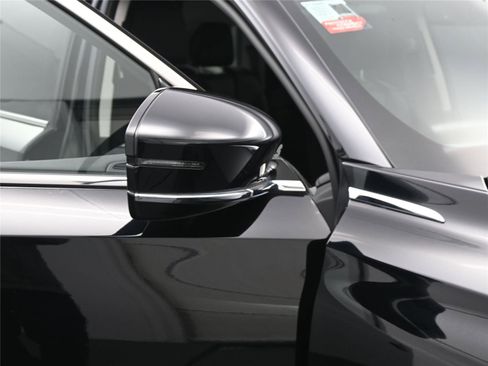 Certified 2024 Acura MDX SH-AWD w/Tech image 18