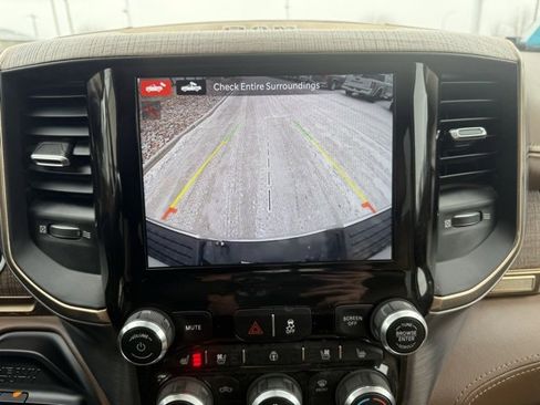 Used 2022 RAM 3500 Limited w/ Max Tow Package image 21