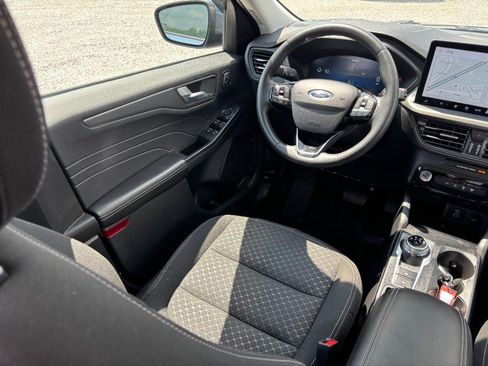 Used 2023 Ford Escape Active w/ Tech Pack #2 AWD/4WD image 14