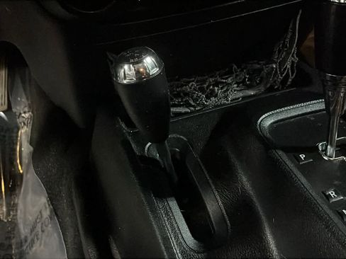Used 2014 Jeep Wrangler Sport w/ Quick Order Package 24S AWD/4WD image 18