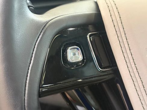Used 2025 Lincoln Aviator AWD w/ Equipment Group 101A image 21