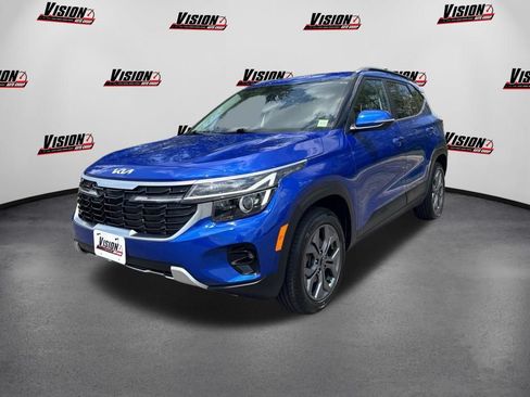 Used 2024 Kia Seltos S AWD/4WD image 2