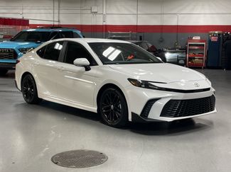 Used 2025 Toyota Camry SE video 2