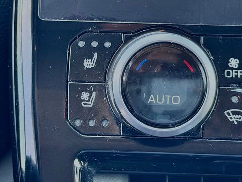 Used 2024 Toyota Highlander Platinum AWD/4WD image 29