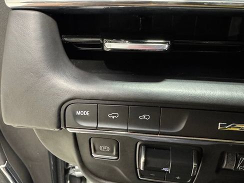 Used 2023 Cadillac Escalade V w/ LPO, ONYX Package AWD/4WD image 19