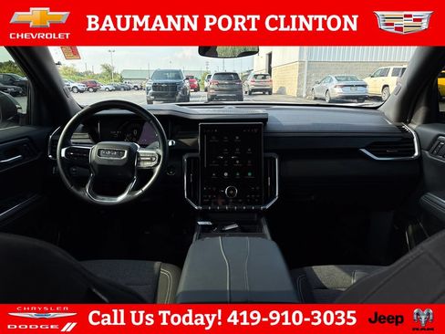 Used 2025 GMC Acadia Elevation w/ LPO, Floor Liner Package FWD image 12
