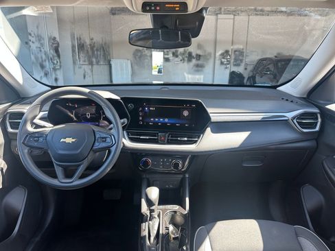 Used 2024 Chevrolet TrailBlazer LT w/ Driver Confidence Package image 31