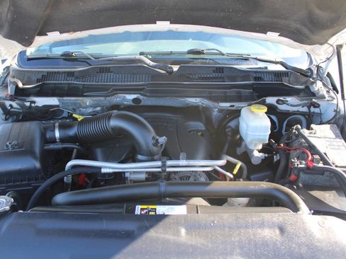 Used 2017 RAM 2500 SLT image 14