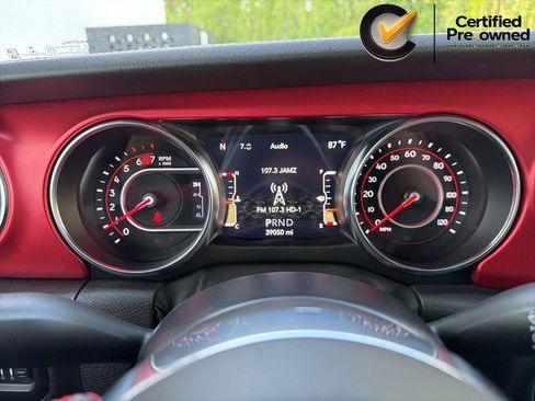Used 2022 Jeep Wrangler Unlimited Rubicon w/ LED Lighting Group AWD/4WD image 61